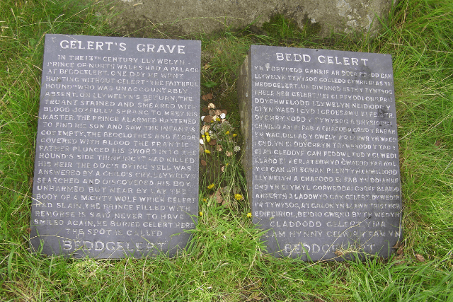 Gelert's Grave in Beddgelert