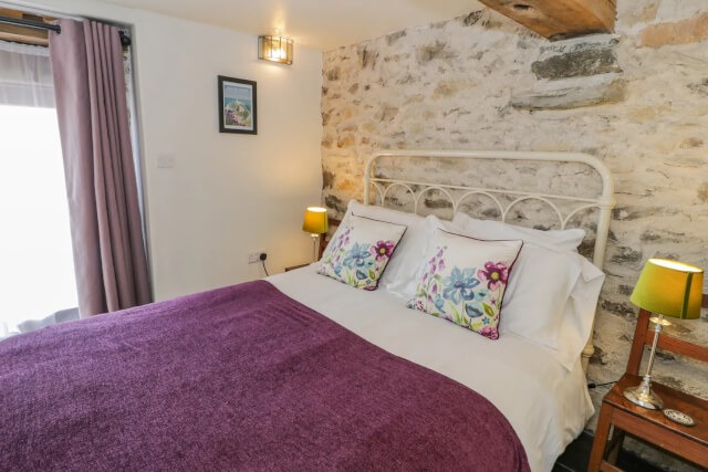 Cwch Gwenyn (Ref. 1024822) - Double Bedroom